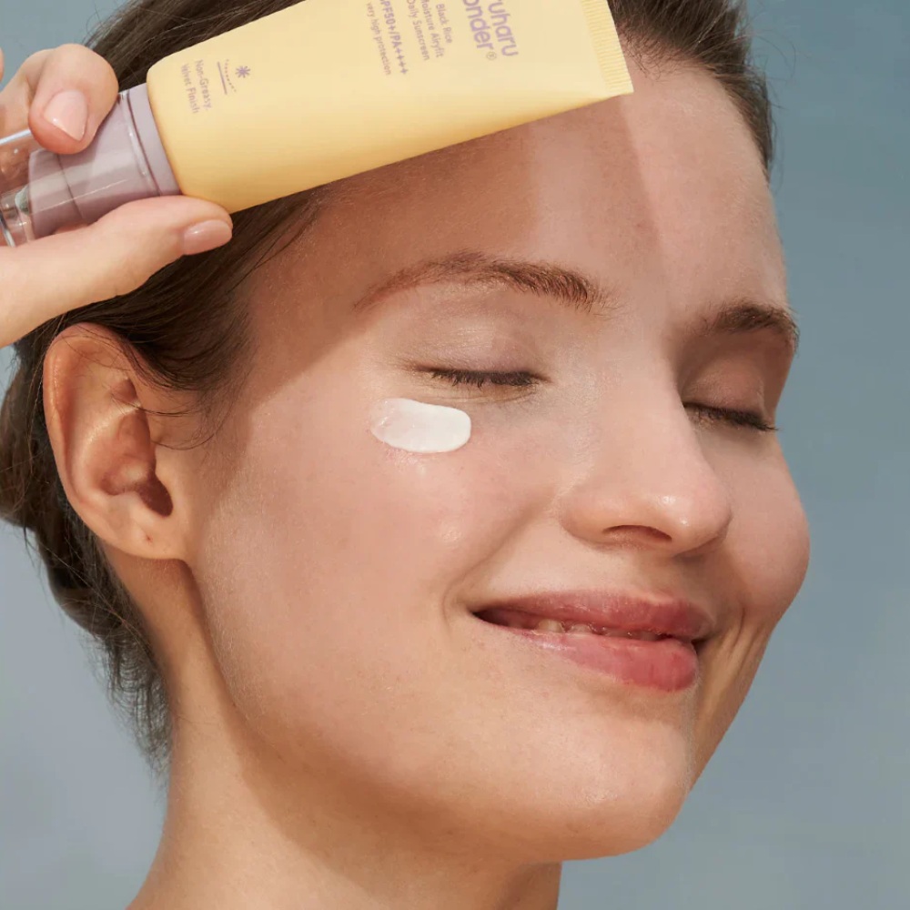 Black Rice Moisture Airyfit SPF50+ PA++++ Daily Sunscreen 50ml - Image 2